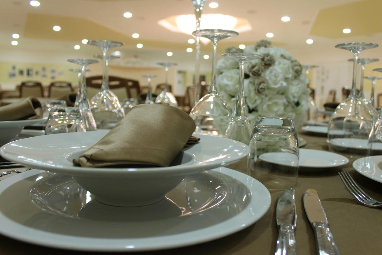 Hotel Agri Resort "Agora" Castelluccio dei Sauri Екстериор снимка