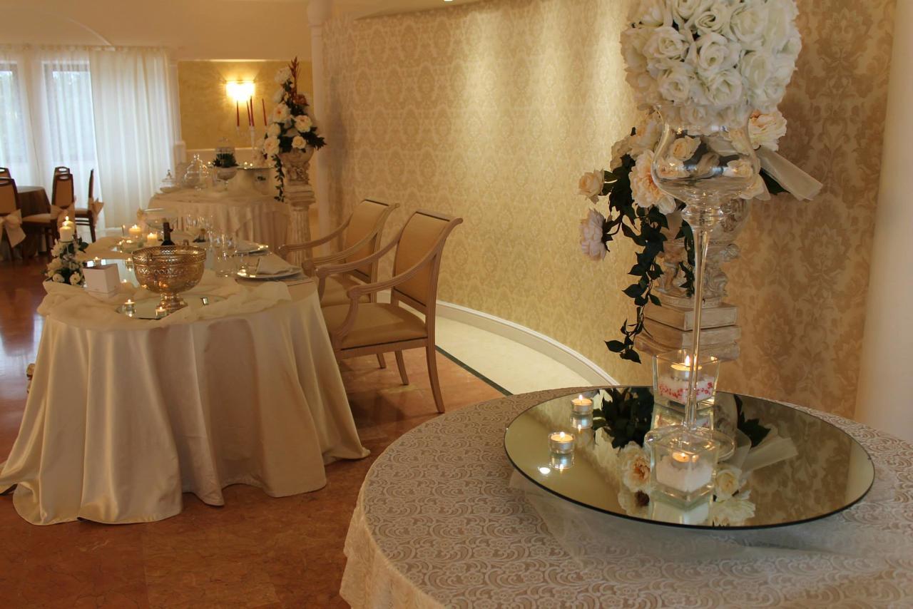 Hotel Agri Resort "Agora" Castelluccio dei Sauri Екстериор снимка