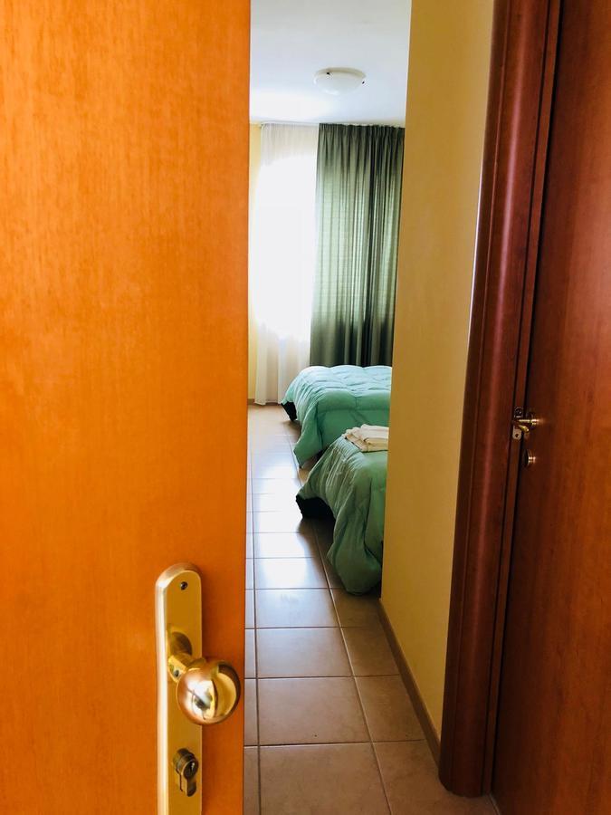 Hotel Agri Resort "Agora" Castelluccio dei Sauri Екстериор снимка