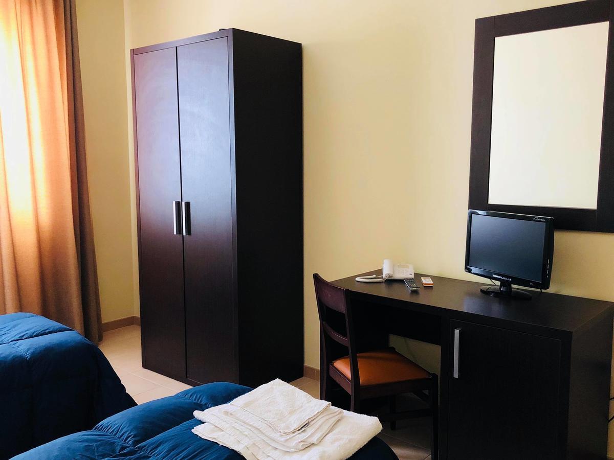 Hotel Agri Resort "Agora" Castelluccio dei Sauri Екстериор снимка