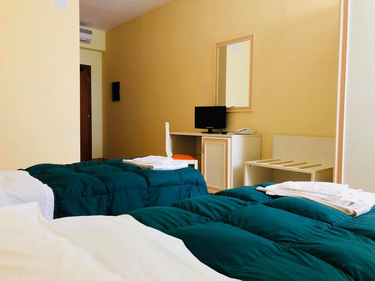 Hotel Agri Resort "Agora" Castelluccio dei Sauri Екстериор снимка